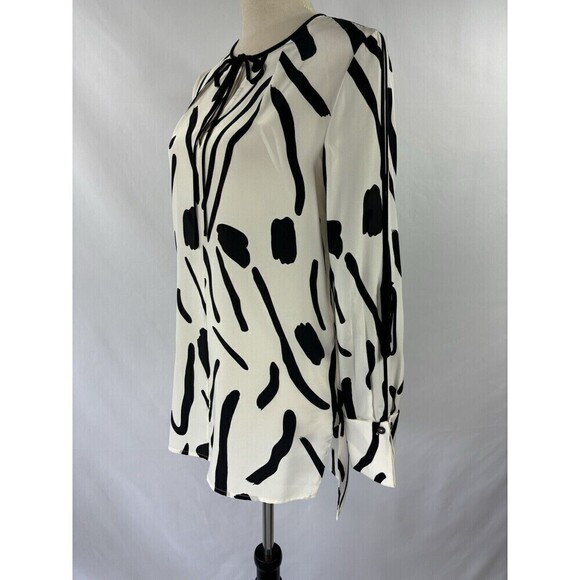 Diane Von Furstenberg Silk Blouse Tunic Top White Black Print 2 Silk Bows - Picture 7 of 16